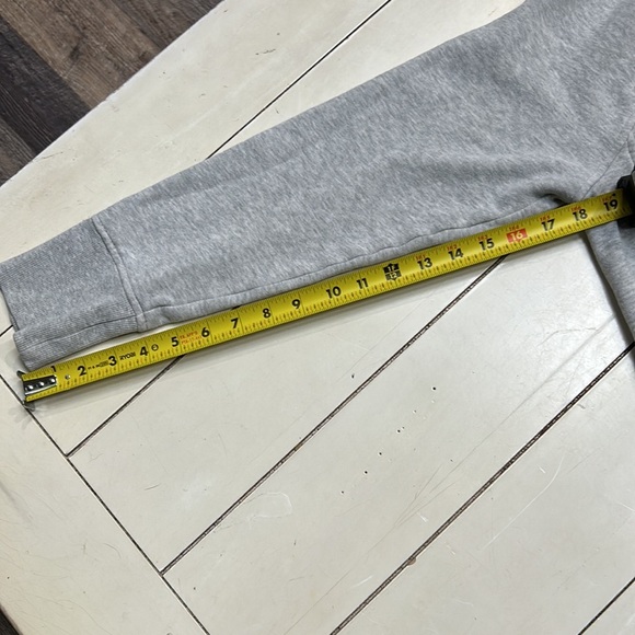 🍋Lululemon Grey Long-Sleeve, side Zip - Picture 13 of 13